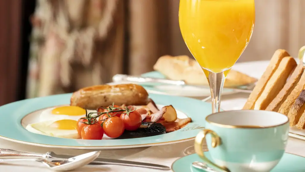 Full English breakfast, coffee and orange juice